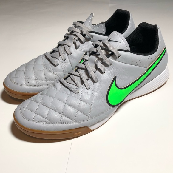 tiempo nike shoes